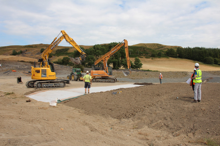GCL cover over mine waste by balancing pond